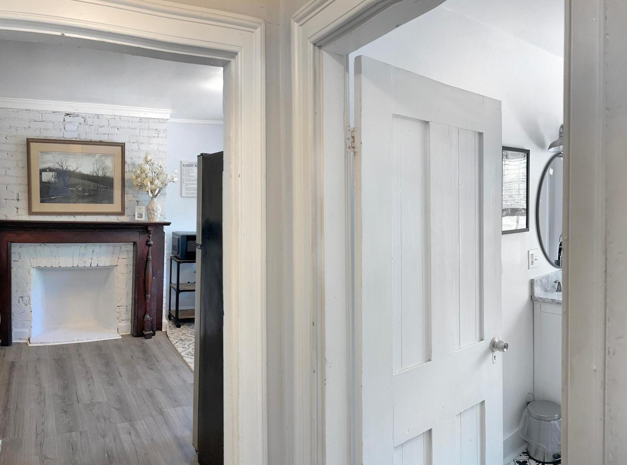 1799 Inn Harpers Ferry Room photo